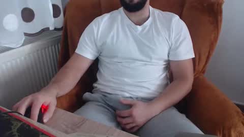 Snapshot of strongcoffee10 chatting on November 15, 2025, 10:34 am StrongCoffee online show from November 15, 2025, 10:34 am