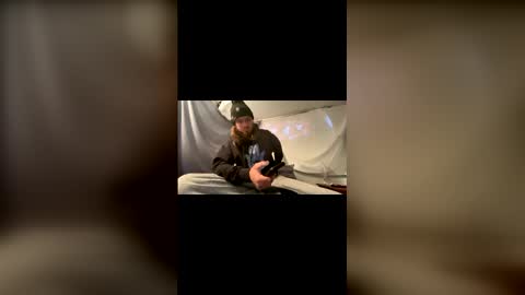 Snapshot of strumie3534336684 chatting on November 27, 2025, 5:15 pm strumie3534336684 online show from November 27, 2025, 5:15 pm