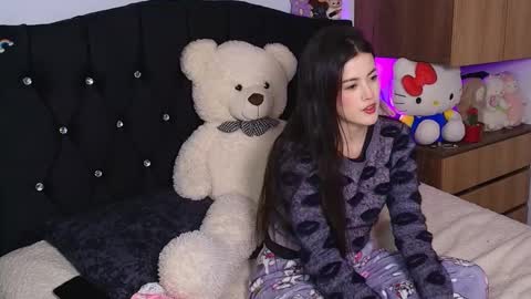 Snapshot of sttrawberry chatting on November 19, 2025, 3:06 am sttrawberry online show from November 19, 2025, 3:06 am