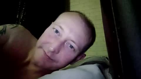 stu_art83 online show from May 8, 2026, 12:16 am