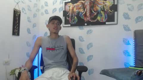 Snapshot of stuart_17 chatting on October 7, 2025, 2:25 pm stuart_17 online show from October 7, 2025, 2:25 pm