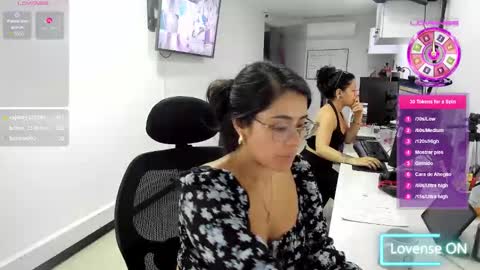 studcb_ online show from November 4, 2025, 11:15 pm