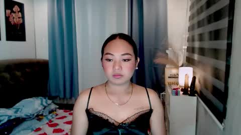 studqueendomi online show from May 14, 2026, 5:42 pm