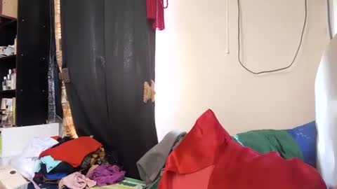 IG livinlavidakhai online show from October 2, 2025, 4:19 am