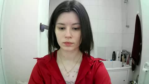 Snapshot of style_bliss chatting on October 5, 2025, 8:45 am Eva online show from October 5, 2025, 8:45 am