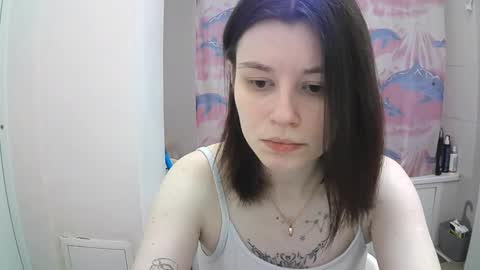 Snapshot of style_bliss chatting on October 16, 2025, 5:14 pm Eva online show from October 16, 2025, 5:14 pm