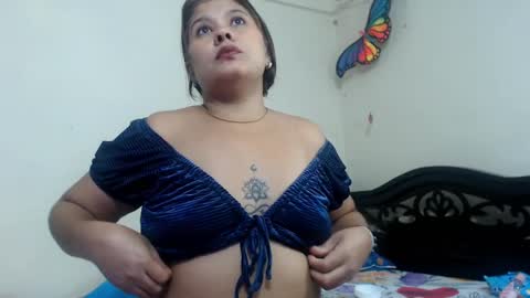 Stylevoluptuousvycky online show from January 20, 2025, 4:23 pm