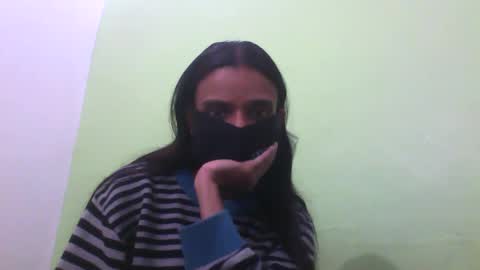 Snapshot of stylish0000008 chatting on December 13, 2024, 12:50 pm Indian Couple online show from December 13, 2024, 12:50 pm