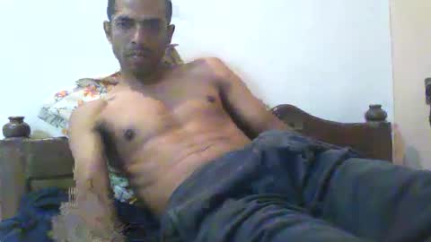 Snapshot of stylish0000008 chatting on October 12, 2025, 3:33 pm Indian Couple online show from October 12, 2025, 3:33 pm
