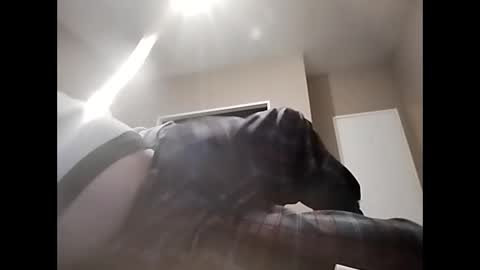 suavecito123828379 online show from November 27, 2025, 10:12 pm