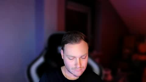 sub_austr online show from February 18, 2025, 7:09 pm