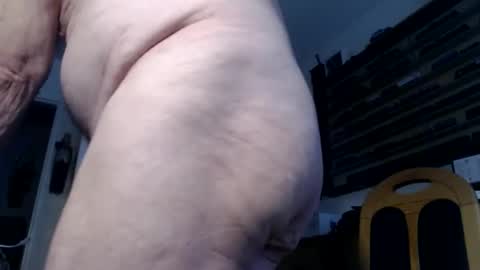 Snapshot of subibuns chatting on February 3, 2026, 8:08 am Marcel online show from February 3, 2026, 8:08 am