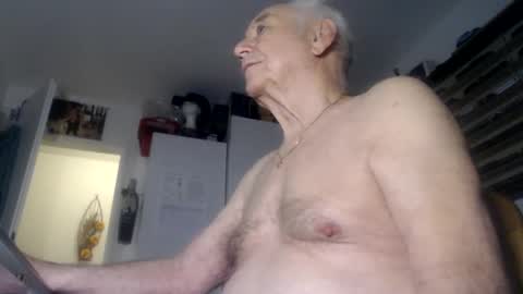 Snapshot of subibuns chatting on February 22, 2026, 12:23 am Marcel online show from February 22, 2026, 12:23 am