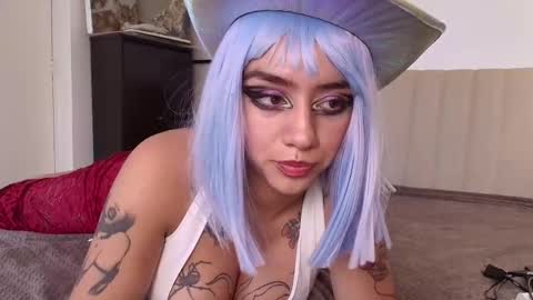 Zoe online show from October 31, 2025, 9:27 pm