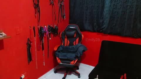 submissiveemily online show from June 4, 2026, 6:36 pm