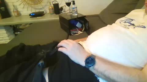 submissivguy online show from December 8, 2024, 8:15 pm