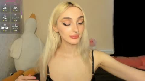 Chloe online show from April 8, 2026, 11:54 am