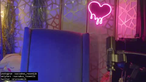 Succubus RoseMilk online show from January 30, 2025, 4:27 am