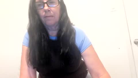 Such A Sassy Peach Goddess online show from August 3, 2026, 2:32 am