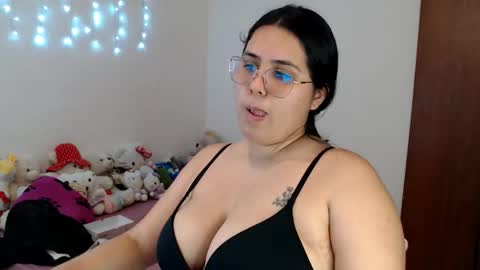 Snapshot of suckdreams19 chatting on February 5, 2026, 7:07 pm Sofi Kitty online show from February 5, 2026, 7:07 pm