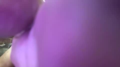 Snapshot of suckmeoffuk chatting on October 3, 2025, 6:10 am JJ online show from October 3, 2025, 6:10 am