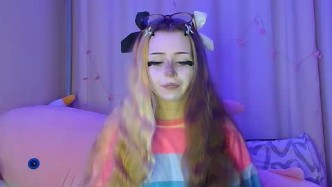 Snapshot of suemeow chatting on October 13, 2025, 11:16 pm Sue online show from October 13, 2025, 11:16 pm