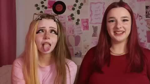 Snapshot of suemeow chatting on October 16, 2025, 1:12 pm Sue online show from October 16, 2025, 1:12 pm