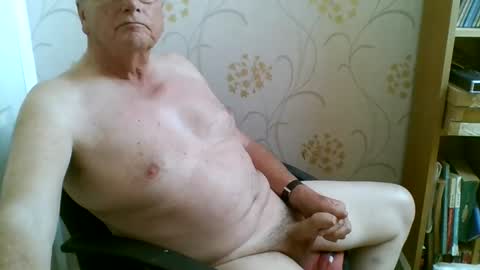 Snapshot of suffolkboy4 chatting on May 11, 2026, 2:45 pm suffolkboy4 online show from May 11, 2026, 2:45 pm
