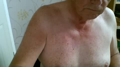 Snapshot of suffolkboy4 chatting on June 15, 2026, 7:05 pm suffolkboy4 online show from June 15, 2026, 7:05 pm