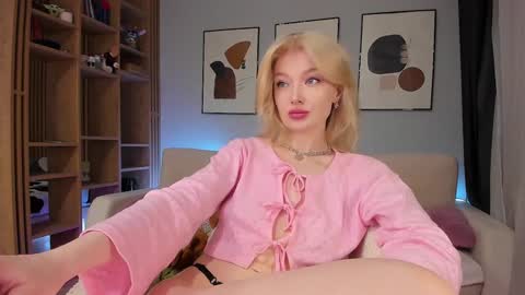 Snapshot of sugar_club chatting on December 1, 2024, 7:14 pm sugar_club online show from December 1, 2024, 7:14 pm