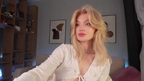 Snapshot of sugar_club chatting on January 7, 2025, 9:25 pm sugar_club online show from January 7, 2025, 9:25 pm