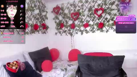 Snapshot of sugar_mom3 chatting on March 8, 2025, 5:43 pm nancy online show from March 8, 2025, 5:43 pm