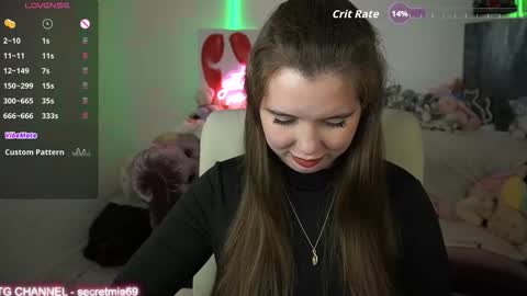 Mia online show from October 9, 2025, 10:52 pm