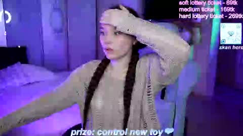 Rikki online show from October 18, 2025, 5:57 pm