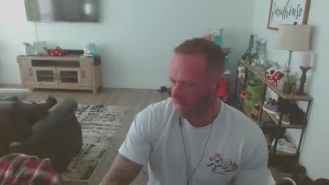 Snapshot of sugarballz44 chatting on November 10, 2025, 5:12 pm sugarballz44 online show from November 10, 2025, 5:12 pm