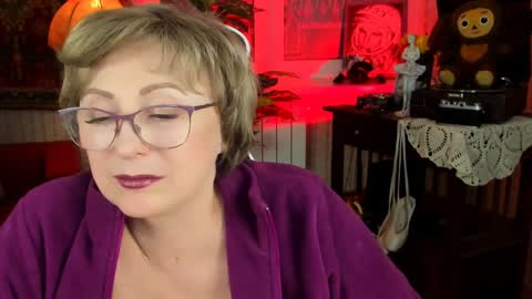 Vivien online show from December 18, 2024, 12:07 pm