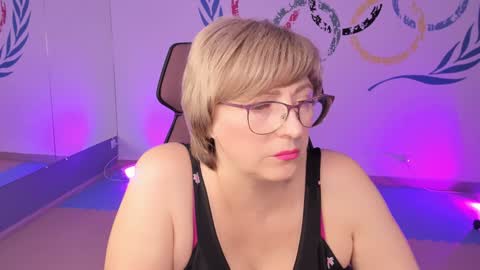 Vivien online show from December 21, 2024, 9:12 am