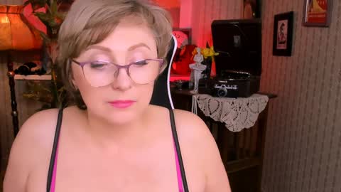 Vivien online show from December 26, 2024, 7:16 pm