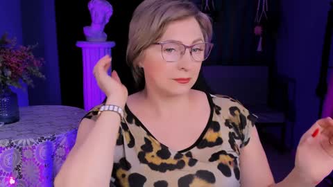 Vivien online show from January 15, 2025, 9:02 am