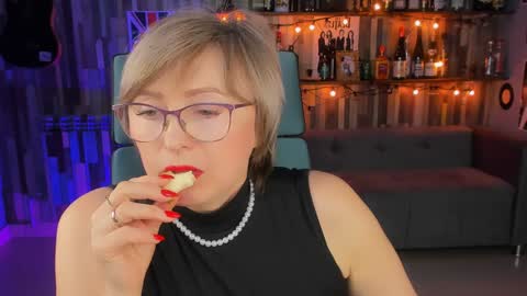 Vivien online show from January 19, 2025, 4:36 pm