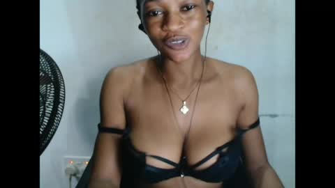 Snapshot of sugarxpussy chatting on June 4, 2026, 3:18 pm sugarxpussy online show from June 4, 2026, 3:18 pm