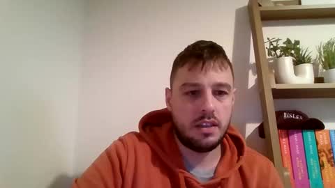 Snapshot of suggs124 chatting on December 9, 2024, 7:50 am suggs124 online show from December 9, 2024, 7:50 am