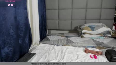 suhaila_suu online show from October 19, 2025, 11:49 pm