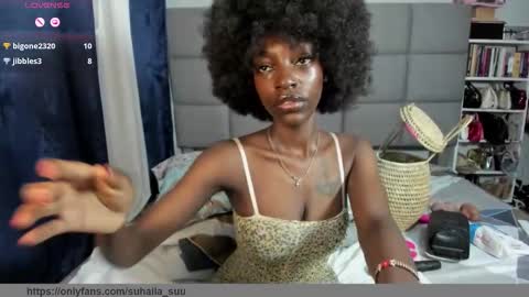 suhaila_suu online show from October 21, 2025, 2:12 am