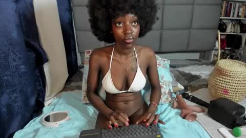 suhaila_suu online show from October 23, 2025, 11:46 pm