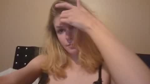 Ophelia online show from November 22, 2025, 10:31 pm