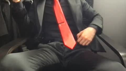suitfetishez online show from June 12, 2026, 8:41 pm