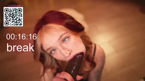Lika ginger  Jessy blond   online show from December 19, 2025, 3:02 am