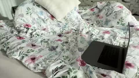 suk_my_cock online show from May 23, 2026, 4:11 pm