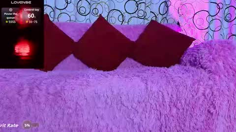 Snapshot of sukifuyu__ chatting on October 16, 2025, 2:01 am online show from October 16, 2025, 2:01 am